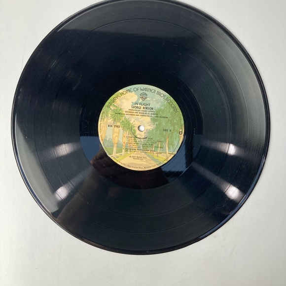 George Benson In Flight Vintage Vinyl Record Album LP - Picture 5 of 5